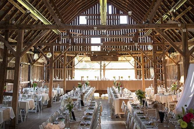 enchanted barn wedding venue southern wi